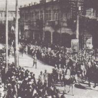 Bolsjevikkerne indtager Armenien, hvis selvstyre øjeblikkeligt stopper, i 1920