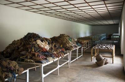 Nyarubuye Memorial. Bunker med tøj og genstande fra ofre © Genocide Archive of Rwanda