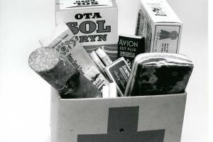 Røde kors pakker med madvarer blev sendt til fangerne i Theresienstadt© DIIS